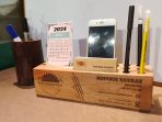 Stylish Mehgoni wood desk organizer size-3x3x10 - Image 2